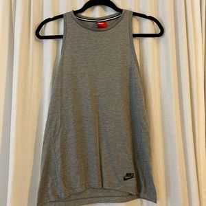 Nike lifestyle halter size S